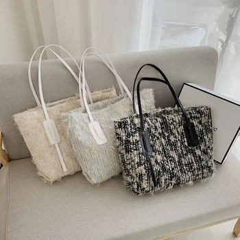 

Fashion Splicing Color Plush Handbags For Women Casual Large Capacity Portable Totes Lady Shoulder Shopping Bags