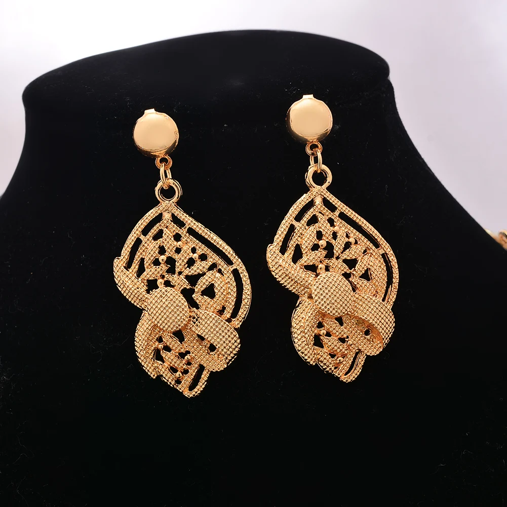 Matte Gold Temple Earrings /temple Jewelry /south Indian Jewelry/ Kemp  Earrings/indian Traditional Earrings/ Indian Jewelry/amrapali Jewelry - Etsy