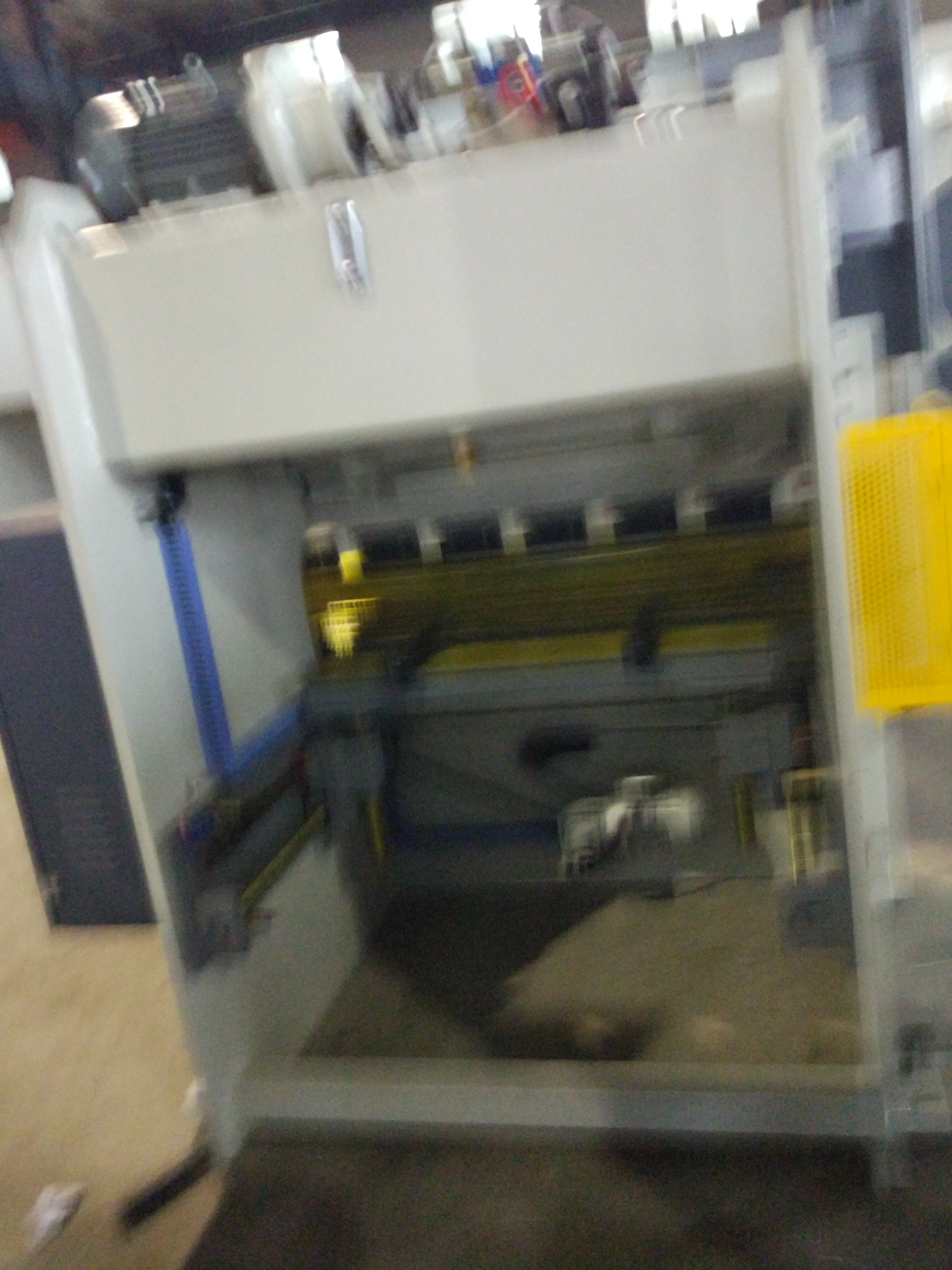 Anhui в случае возникновения проблем Runbang 30 T/1600 мм CNC гидравлическая система пресс
