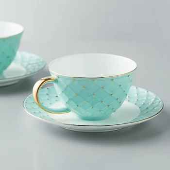

Royal Bone China Small Tea Cup British with Handle Creative Porcelain Coffee Saucers Handmade White Bardak Seti Drinkware AF50BD