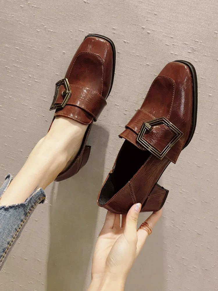 

Shoes Women's 2019 Summer Versatile England Retro Network hong qi pi Square Head Metal Buckle Small Leather Shoes Chunky High He