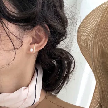 

New Sweet Simple Design Twisted Pearl Earrings Geometric Double-Sided Two Wearing Earrings Niche Temperament Cute Fine Jewelry