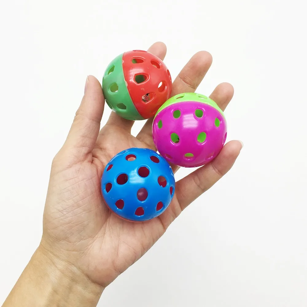 Bonzerpet Кот полый шар с кольцом колокольчика играя Жевательная царапина красочный пластиковый шар Интерактивная забавная клетка тренировочная звуковая игрушка