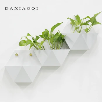 

Creative metal iron wall vase decorated with round white flower vase CY50607