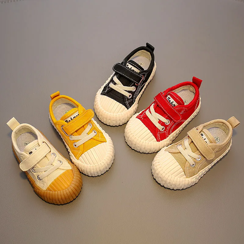 Парусиновая обувь для маленьких девочек; дышащие От 1 до 3 лет; Новинка года; сезон осень; модная детская обувь; детские кроссовки для мальчиков; детская обувь с мягкой подошвой