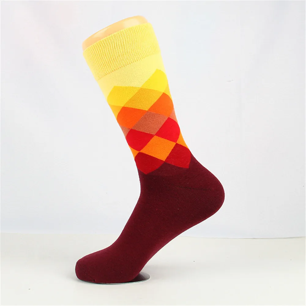 AL173SC Men Solid Sport Socks with Geometric Pattern in Rainbow Colors Boys Cycling Running Middle Tube Socks 5 Pairs/ lot