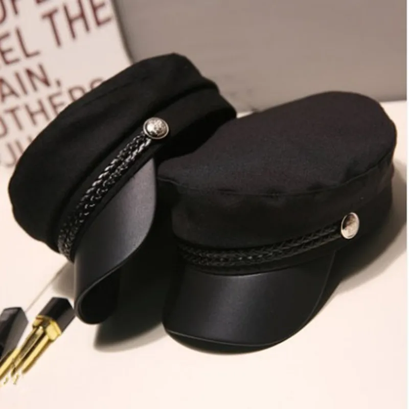 

Fashion Unisex PU Leather Military Hat Autumn Sailor Hats For Women Men Black Grey flat top Female travel cadet hat Captain Cap