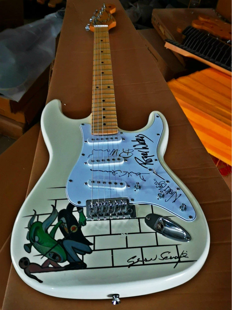 Guitare Electrique De Haute Qualite Couleur Blanche Corps Solide Motif De Dessin Anime Pickguard Blanc Manche En Erable Livraison Gratuite Fdst 1092 Aliexpress
