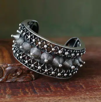 

Free shipping ETHNIC JEWELRY TRIBAL MIAO HANDMADE BRACELET