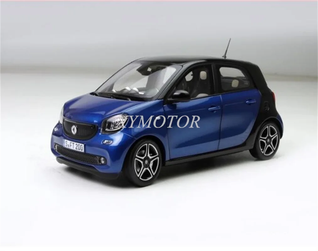 

Norev 1/18 For Benz smart forfour Diecast Model Car Toys Hobby Gift Collection Display Ornaments
