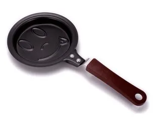 

Warm Breakfast Omelette Pan Omelette Maker Frying Pan/Griddle Creative Omelette Pan without Cover Smiley-