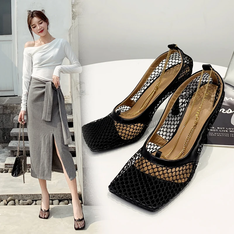 

Sexy Hollow Mesh Stretch Pumps for Women Vintage Designer Shallow Square Toe Gold Chain High Heels Sandals Shoes Woman P483