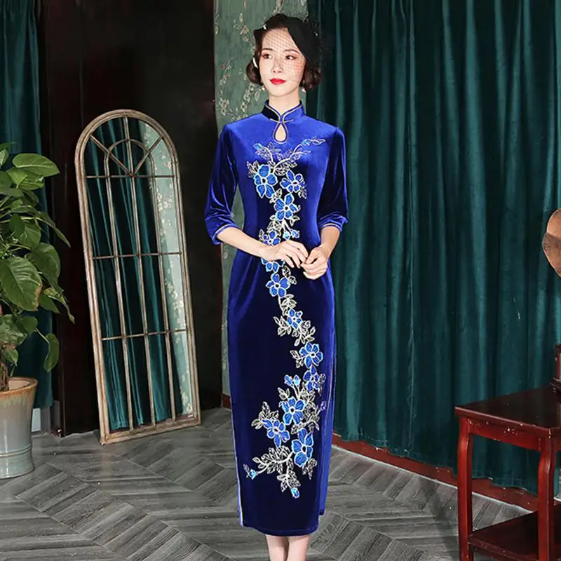 Черный кружево вышивка женский китайский традиционный Чонсам воротник стойка Половина рукава длинный Qipao велюр вечернее платье - Цвет: Blue