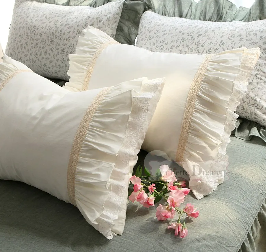 Standard 20x30 One Piece Luxury and Elegant Creamy Embroidery Lace Ruffle Pillowcase 1201