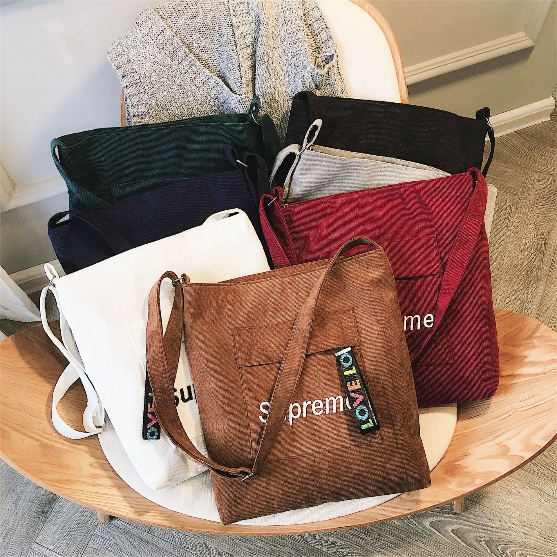 

Wholesale Popular Brand Canvas Bag 2019 New Style Stripes Canvas Backpack Retro Large Cloth Bag Women's Crossbody Bag