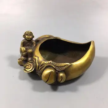 

Chinese Old Copper Collection Pure Copper Monkey peach pen wash ashtray