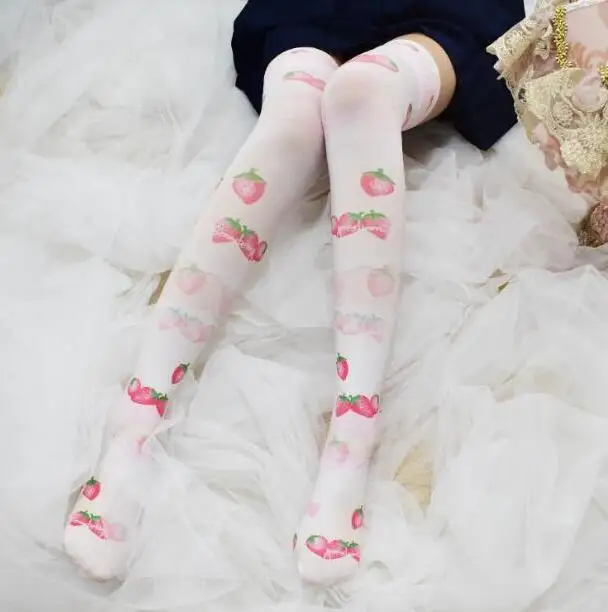 

Japanese girl cat strawberry sweet lolita printed socks is pure and fresh and soft sister knee-high socks velvet XWZ-CT08