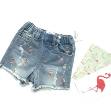 Джинсовые шорты для маленьких девочек, эластичные шорты с вышитыми фламинго и кисточками
