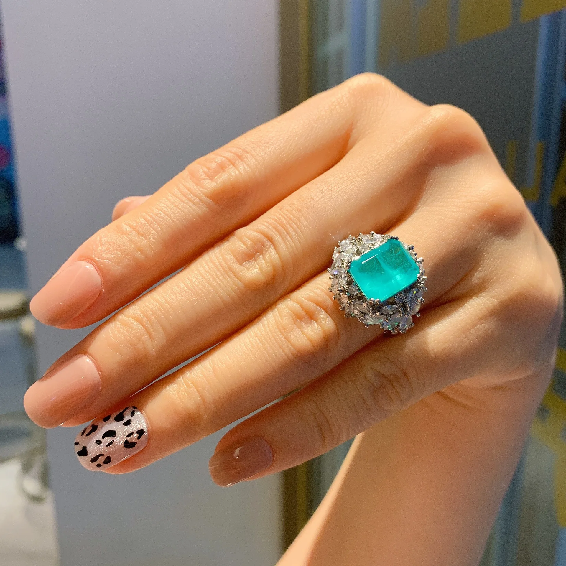 Spring 2024 Wedding Color Palette Trends, image size:1920x1920