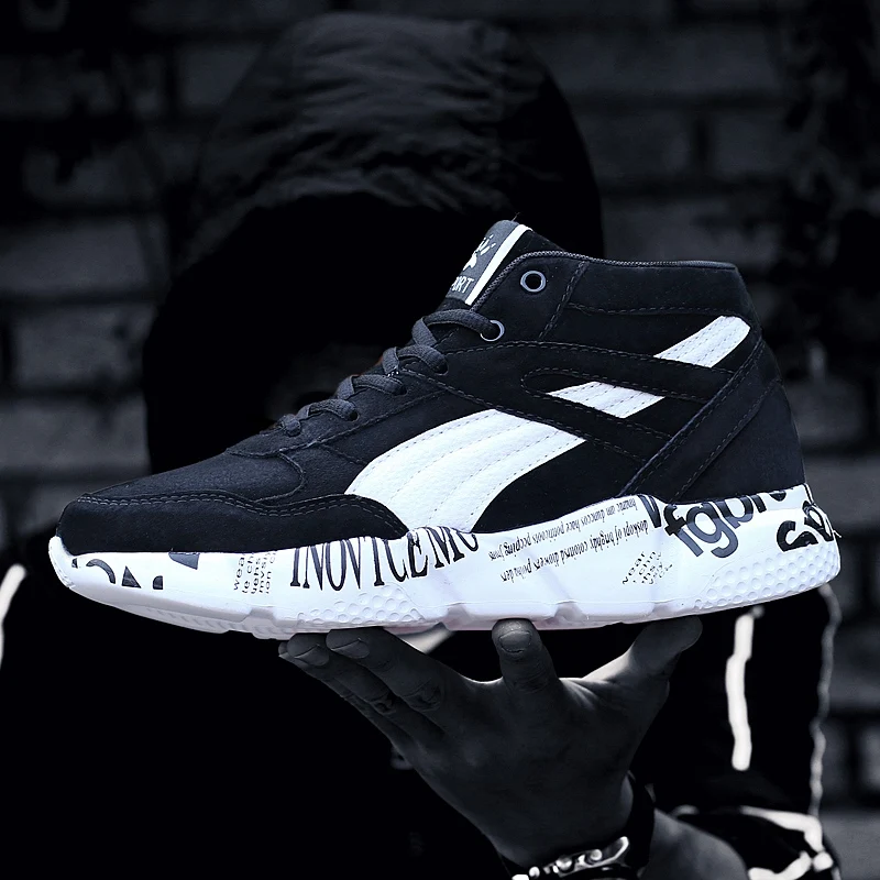 

New Men's High-top Stitching Style Running Shoes Outdoor Breathable Suede Rubber Sole Sneakers Fashion Comfortable Jogging Shoes