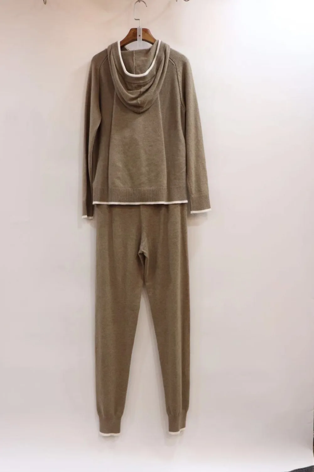 30% Wool+ 45% Cashmere warm Knit Suits hooded cashmere woolen Sweater+ Mink Cashmere Trousers Brilliant Two-pieces sets F409