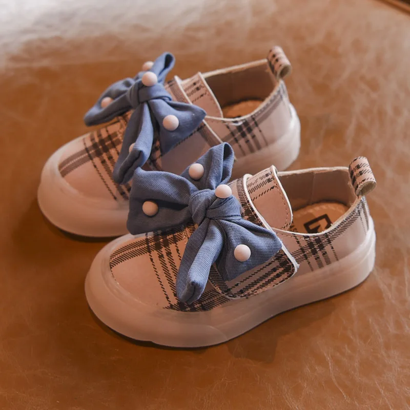 Bakkotie/ г. Новые модельные детские туфли осенние модные кроссовки с бабочкой для маленьких девочек, детские дышащие мягкие повседневные туфли в клетку розового цвета - Цвет: Розовый