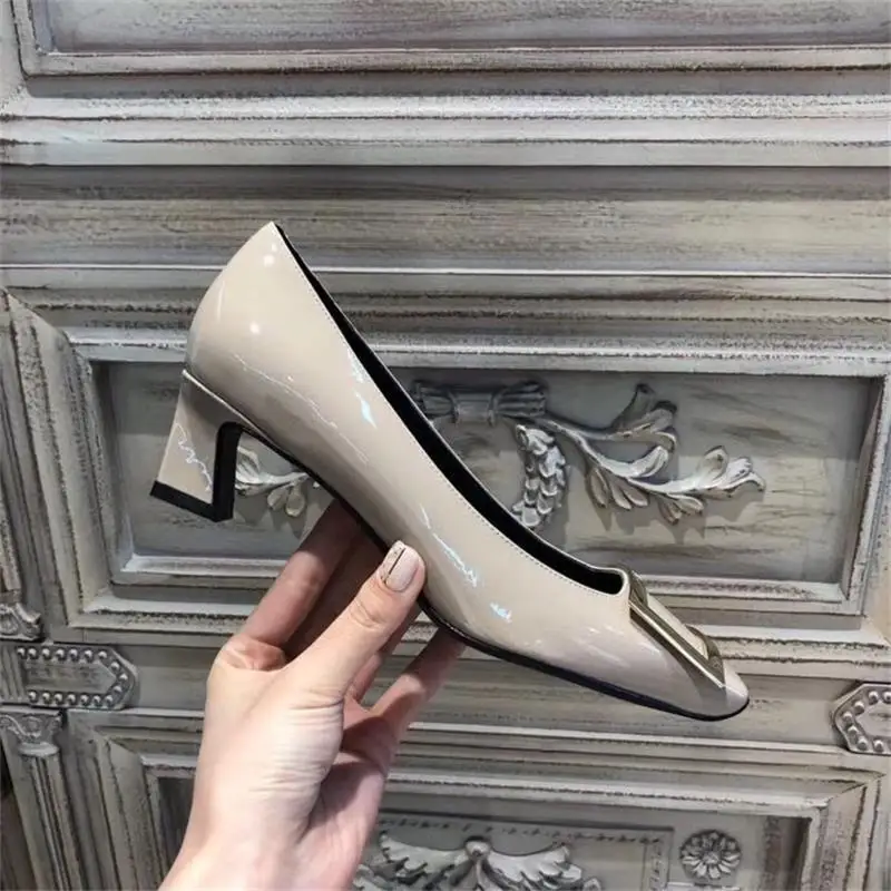

2019 New Style Square Head Square Buckle Chunky-Heel Shoes Semi-high Heeled Low-Cut Patent Leather Nude Fog Langan-Style Elegant