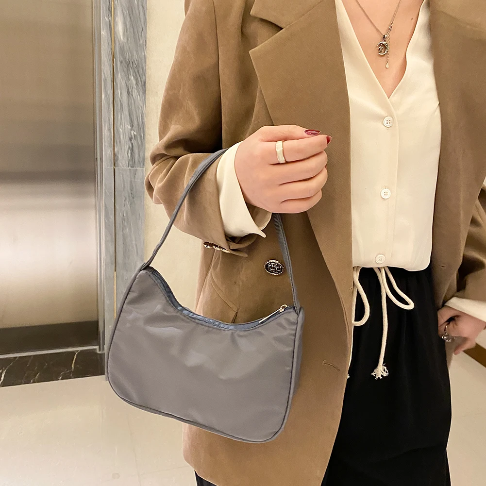 Women Handbags Shoulder Bags Solid Color Oxford Cloth Shoulder Bags Women Zipper Travel Street Underarm Bag Ladies Shopping Bag