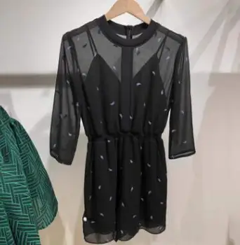 

Women Dress 2019 Autumn and Winter New Embroidery Flower Three Quarter Sleeve Pleated V-neck Two-piece Women's Dress