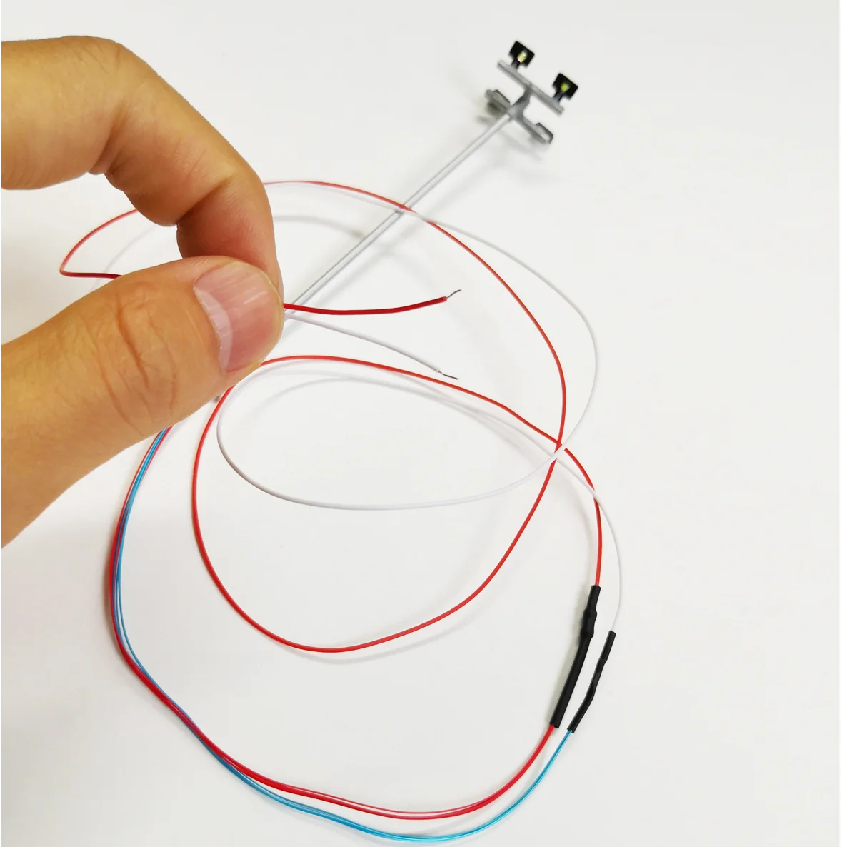 4 PCS HO Scale Model lighting tower Model Street Lights Layout Lamppost Train Garden Playground Stadium 3