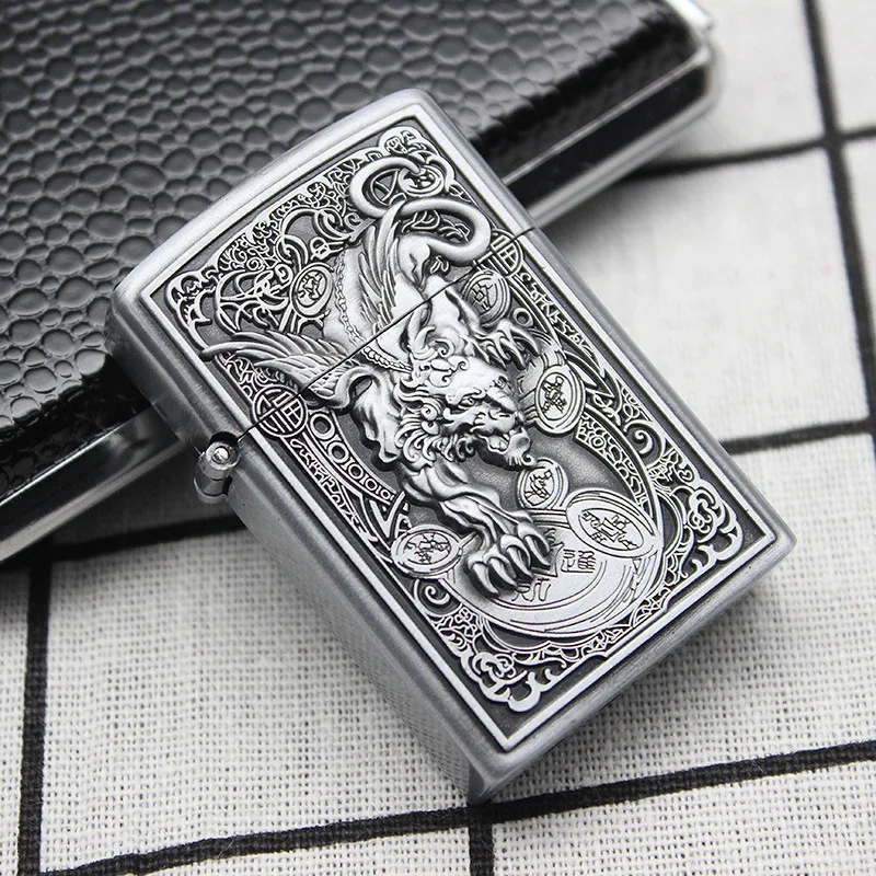 A121 Silver Butane Gas Lighter Retro Windproof Lighter Straight Inflatable Adjustable Flame Lighter Cigarette Smoking Accessories for Man - Цвет: A121 Silver