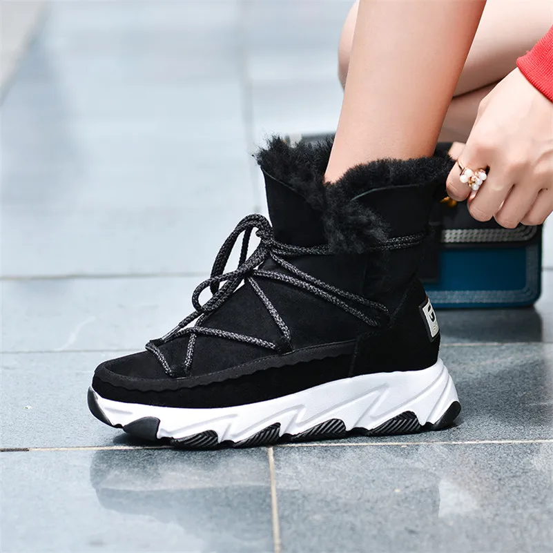 FEDONAS/теплые женские зимние ботильоны; повседневные плюшевые зимние ботинки на платформе; базовая обувь на меху с перекрестной шнуровкой; женская обувь на высоком каблуке