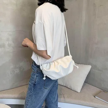 

2020 New Women Dumplings Shoulder Bags Brand Design Fashion PU Cloud Crossbody Messenger Bag Trend Handbags Clutch Bags Female