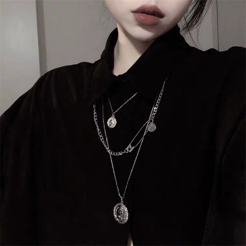 

Coin Portrait Paper Clip Pendant Design hip hop Punk Silver Color Metal Long Chain Necklaces For Women Men streetwearJewelry