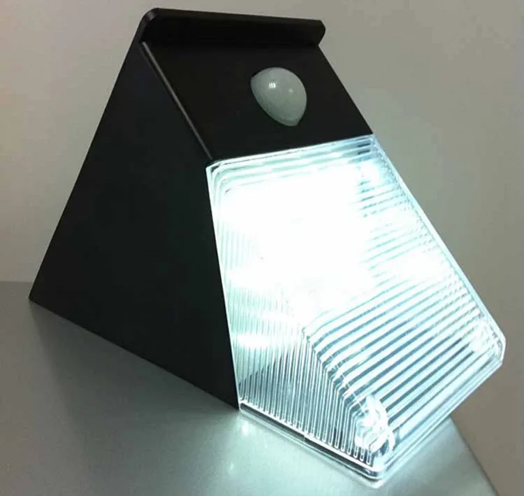 Перекрестная граница Для 12LED Солнечная человеческая реагирующая на движение Солнечная настенная лампа Солнечный двор Солнечная энергия треугольная лампа
