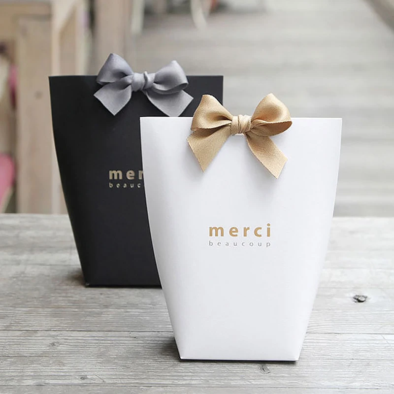 

Upscale Black White Bronzing "Merci" Candy Bag French Thank You Wedding Favors Gift Box Package Birthday Party Favor Bags