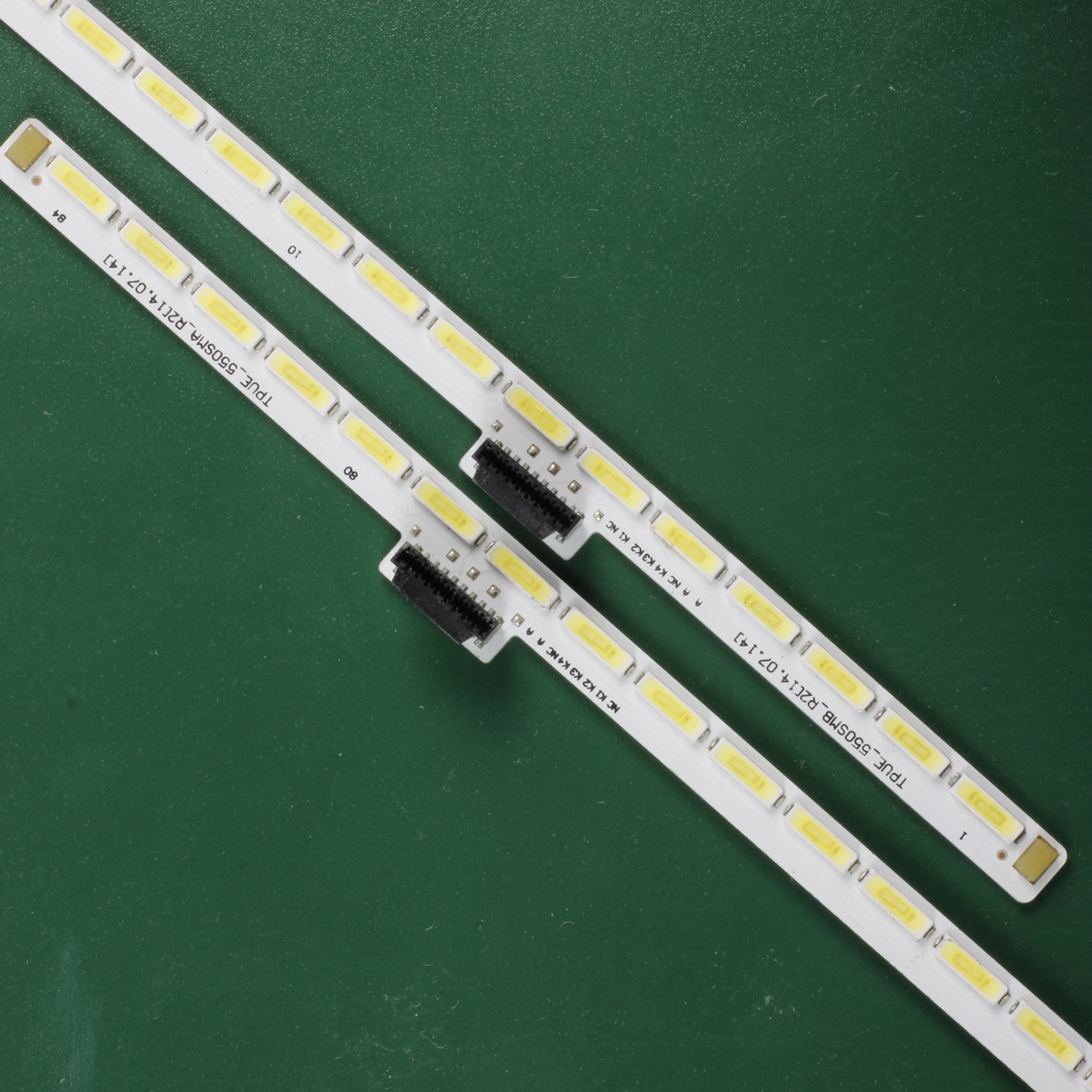 ο 2PCS LED bakclight  Ʈ 84  ʸ 55PUS7600 TPUE_550SMA_R2 TPUE_550SMB_R2 TPT550U1-FJ04