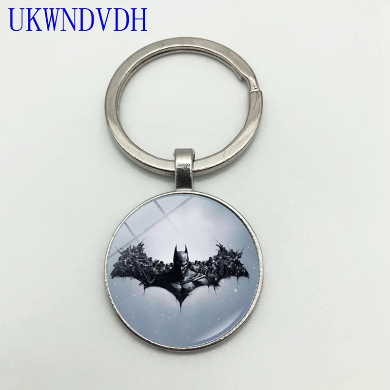

Batman bump glass alloy keychain Fashion creative keychain pendant