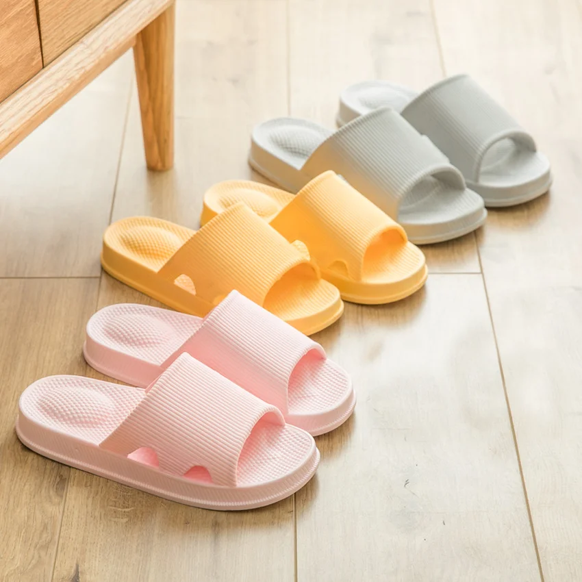 

House Bath Massage Women Slippers Bathing Indoor Soft Bottom Slides Non-slip Slippers Men and Women Platform Flat Home Shoes