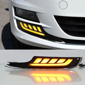 

2PCS LED Daytime Running Light Yellow Turn Signal Function 12V Car DRL Fog Lamp Suitable For Volkswagen Golf 7 2013-