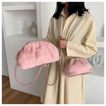

Women Hairy Dumplings Messenger Bag Designer Retro 2019 New Fashion Cloud Female Crossbody Shoulder Bag Tide Handbag Clutch Bag