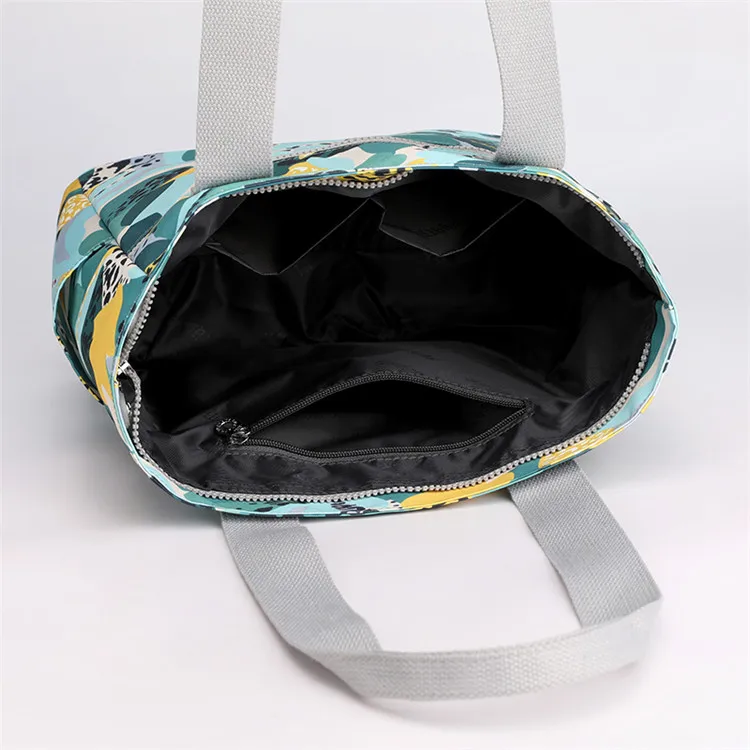 2021 New Nylon Large Capacity Summer Ladies Beach Shoulder Bag Woman Designer Handbags Youth Ladies Bags Tote Ladies Casual Bag