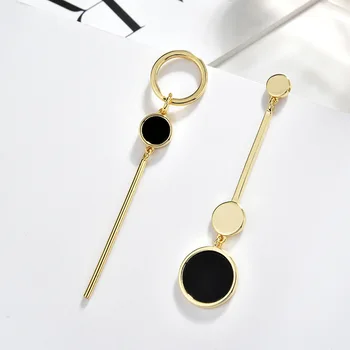 

Fashionable Simple Japanese and Korean Tide Asymmetric Black Geometric Circle Temperament Female Long Earrings