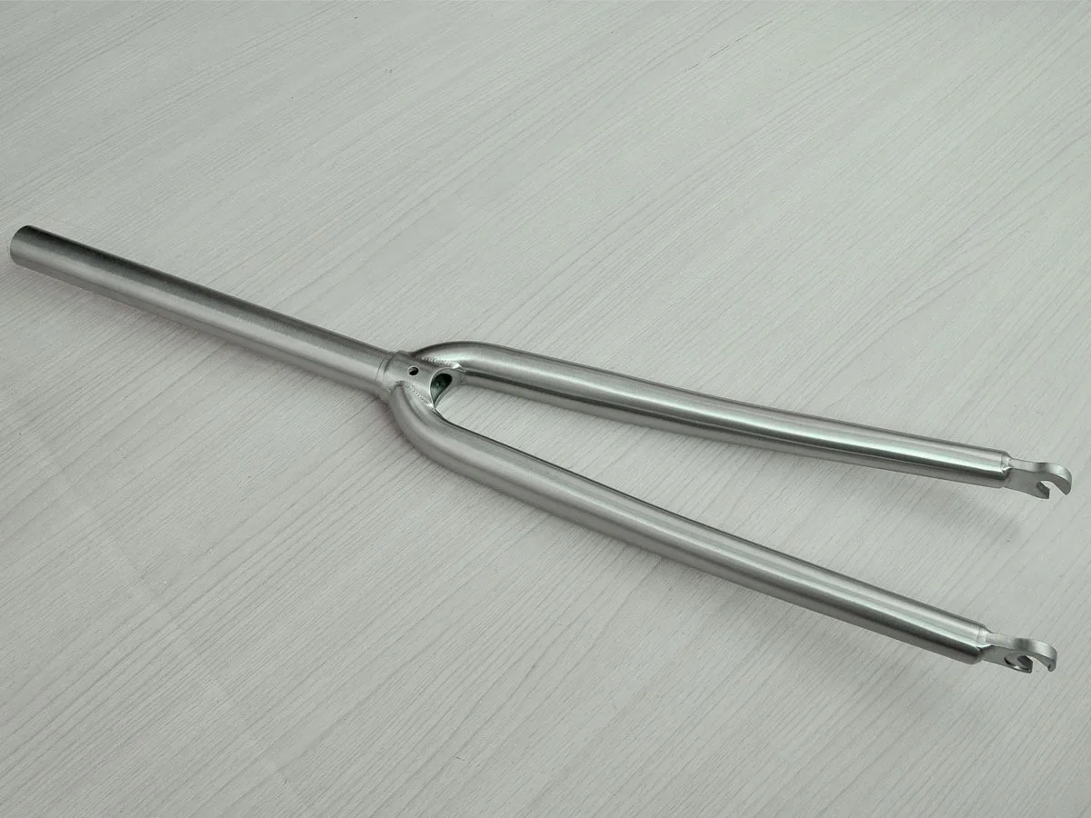 

700C Disc Brakes Version Titanium Alloy Road Bike round Shoulder Front Fork Wagon Front Fork