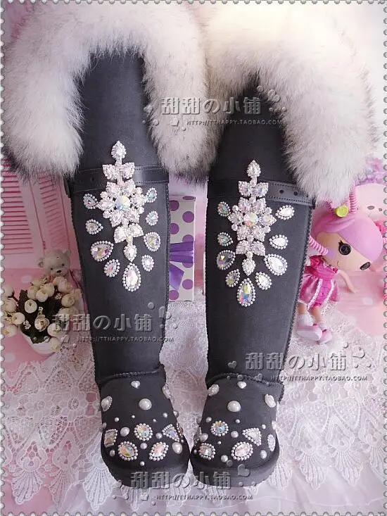 Vintage rhinestone full of diamonds over the knees long gray big fox fur snow boots