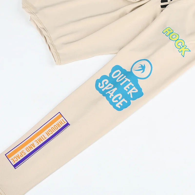 11805897024_2101850235