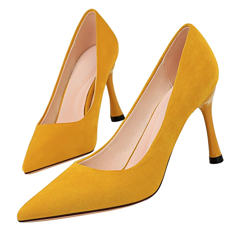 

2019 Women Valentine 8.5cm High Heels Suede Pumps Lady Scarpins Medium Low Heels Sexy Pointed Toe Blue Yellow Office Party Shoes