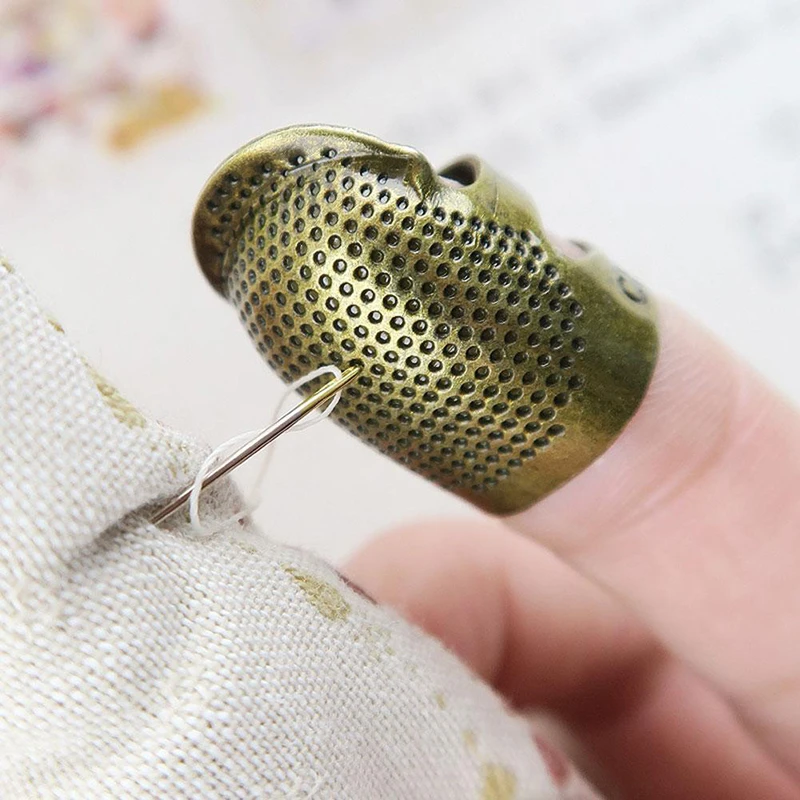 1PCS Retro Finger Protector Antique Thimble Ring Handworking Needle Thimble Needles Craft Household DIY Sewing Tools Accessories