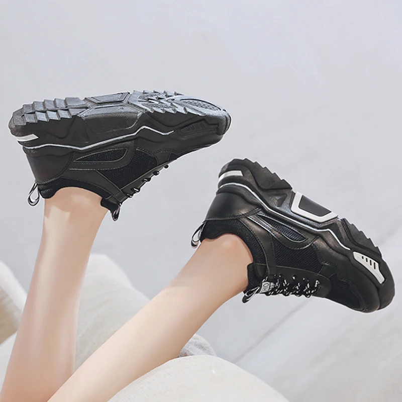 Женские дышащие удобные кроссовки; черные и белые кроссовки на платформе; повседневная обувь на танкетке; Zapatos De Mujer; 218aht3219