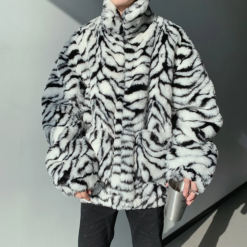 

UYUK2019 Winter New Imitation Leather Zebra Pattern Thick Stand Collar Casual Fashion Trend Men's Large Size Cotton Coat Clothes